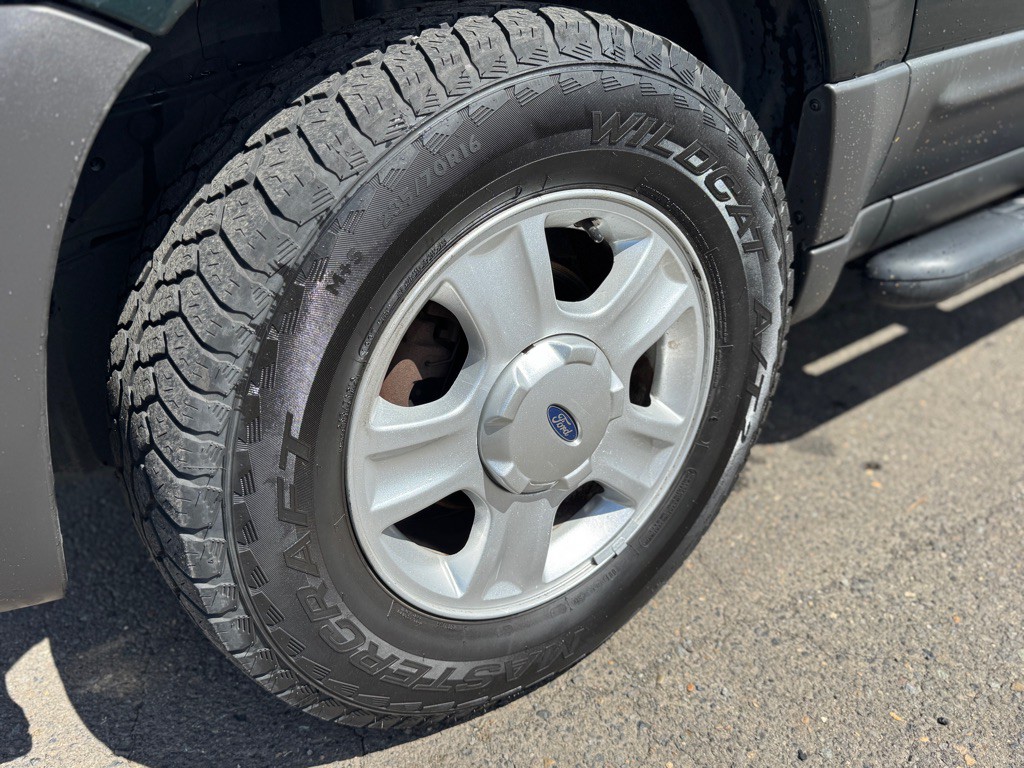 2003 Ford Escape Image 7