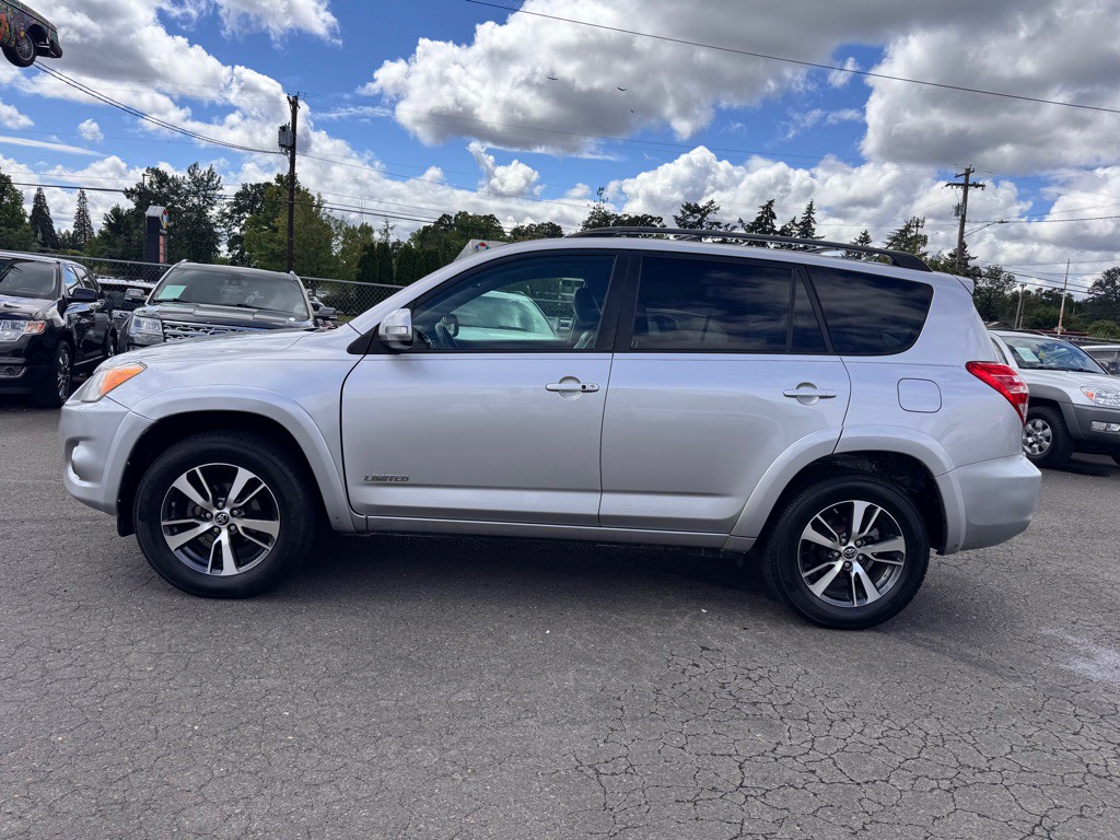 2011 Toyota Rav4 Image 2