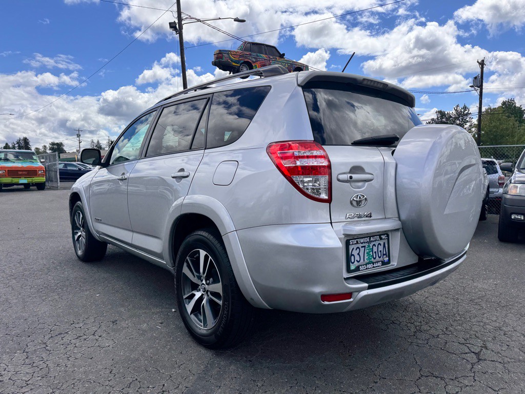 2011 Toyota Rav4 Image 3