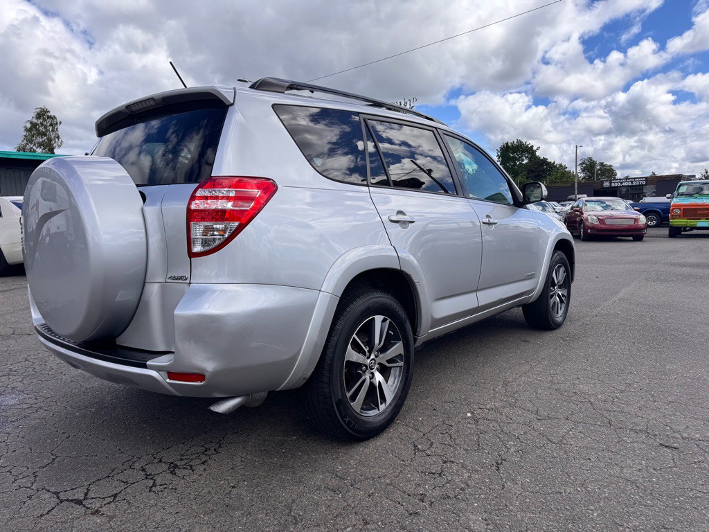 2011 Toyota Rav4 Image 5