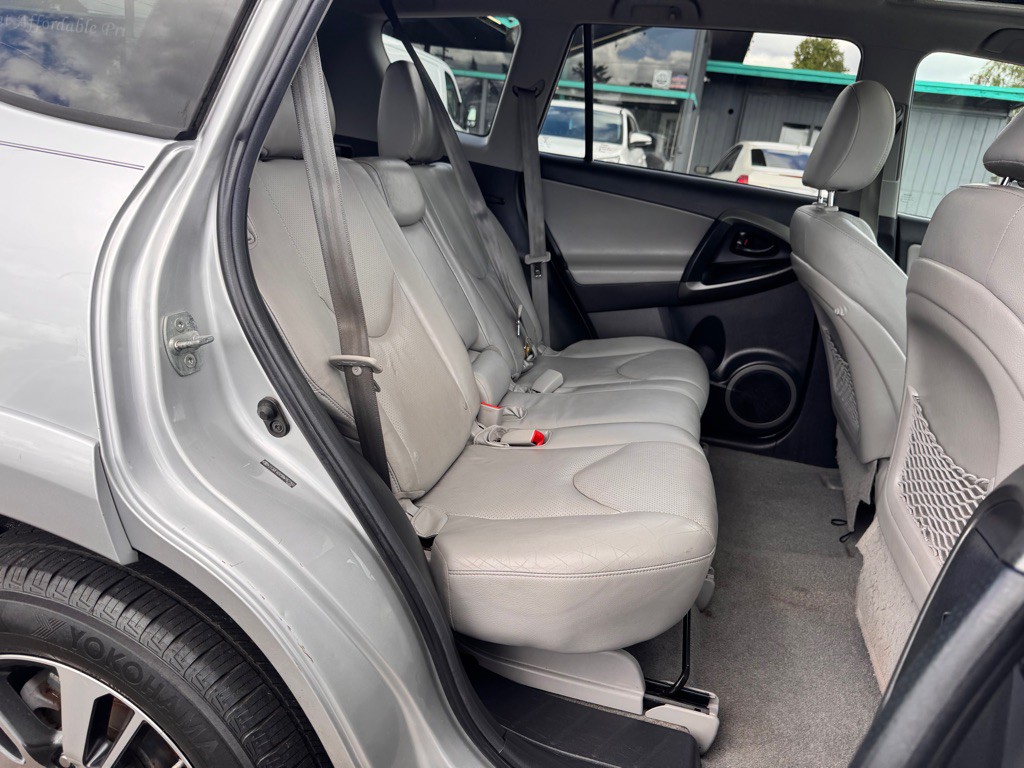 2011 Toyota Rav4 Image 14