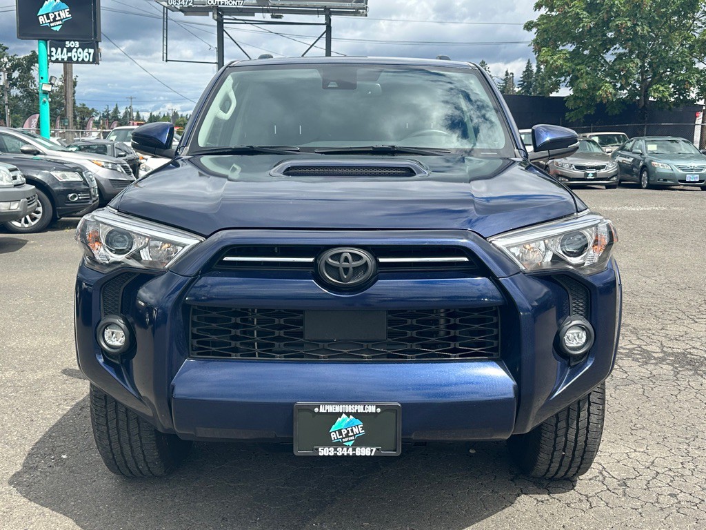 2021 Toyota 4Runner Image 6