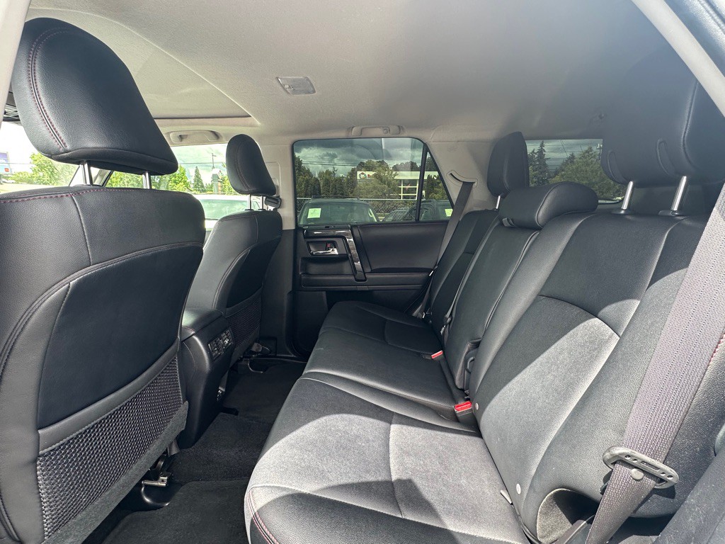 2021 Toyota 4Runner Image 8