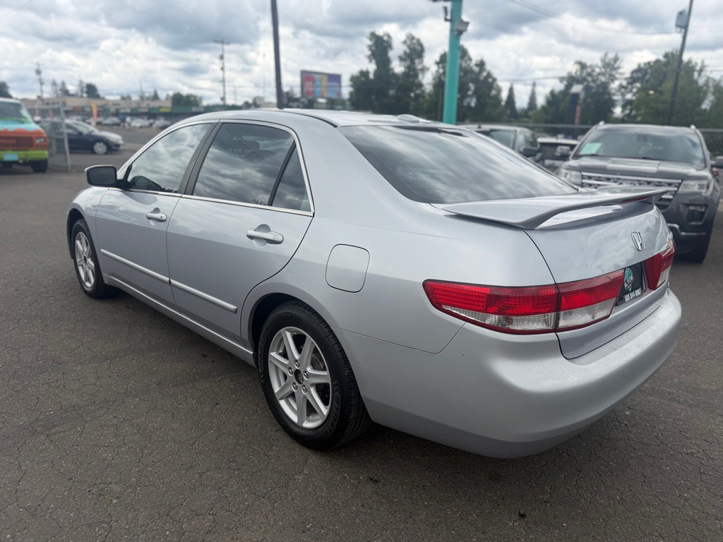 2004 Honda Accord Image 6