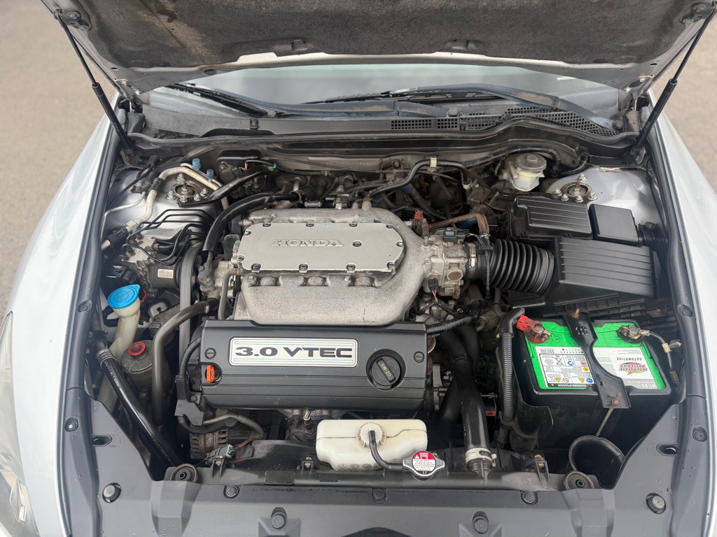 2004 Honda Accord Image 15