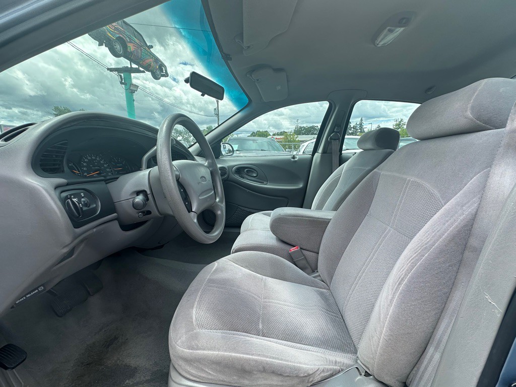 1997 Ford Taurus Image 7