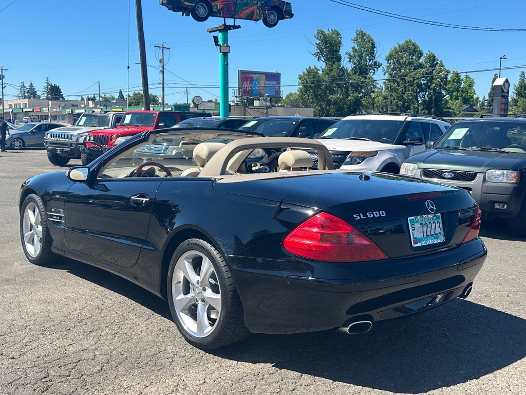 2006 Mercedes-Benz SL-Class Image 2