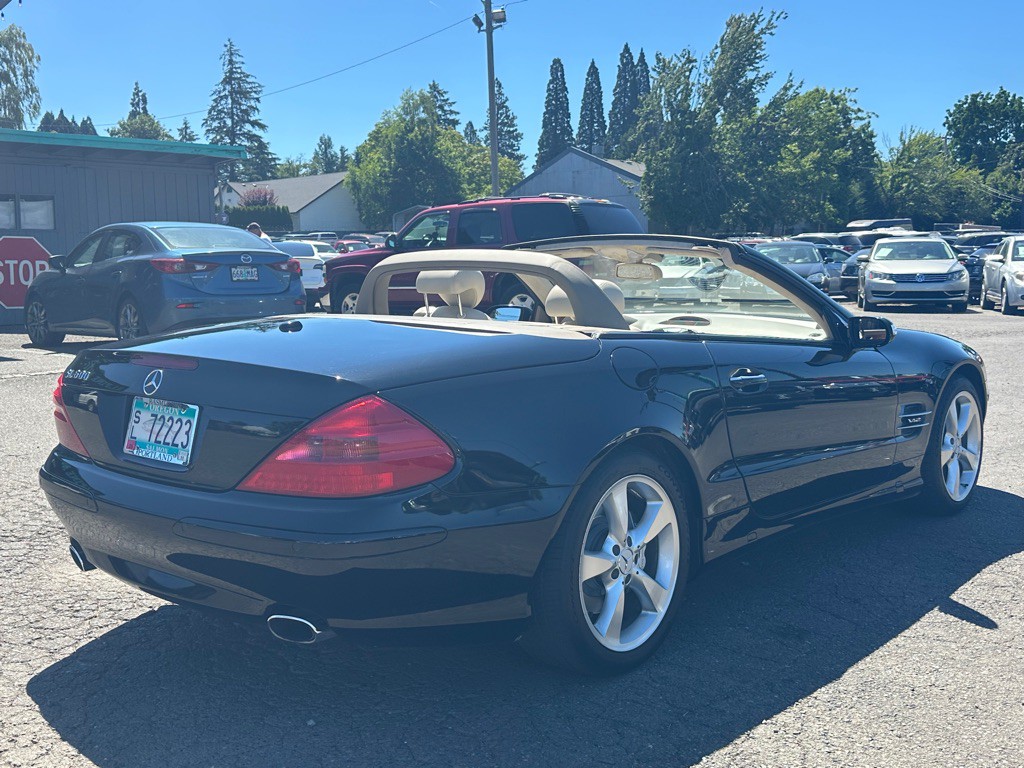 2006 Mercedes-Benz SL-Class Image 4