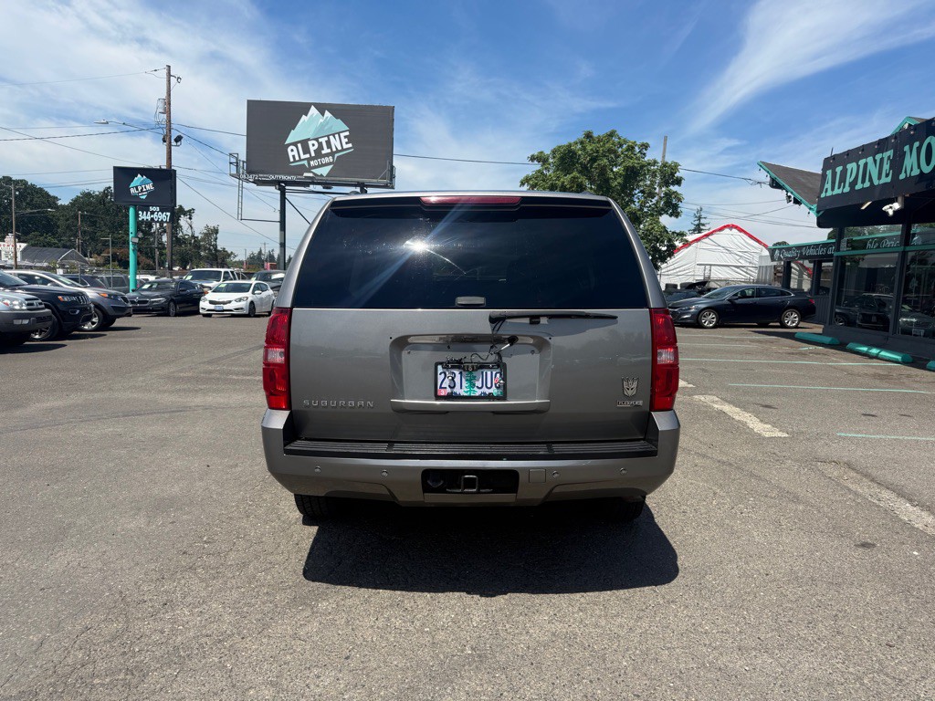2007 Chevrolet Suburban Image 4