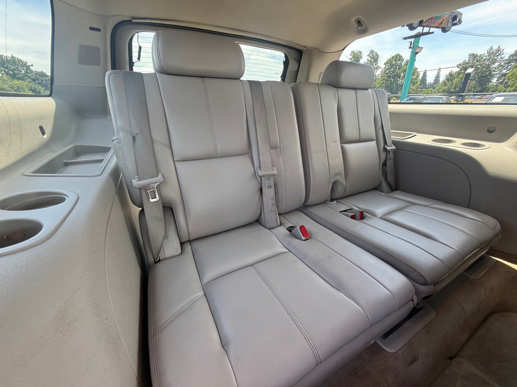 2007 Chevrolet Suburban Image 15