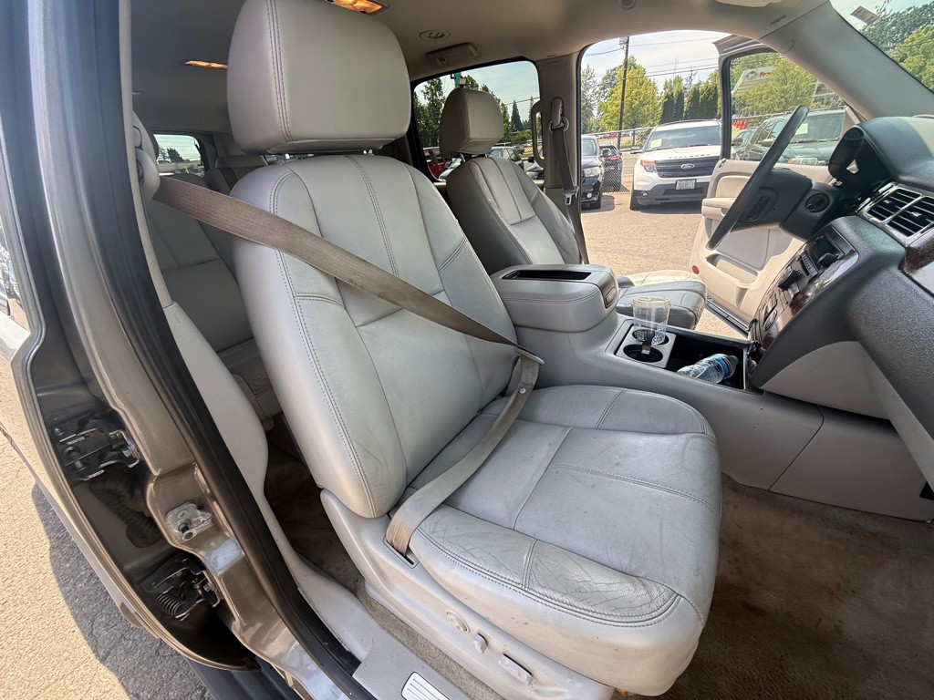 2007 Chevrolet Suburban Image 16