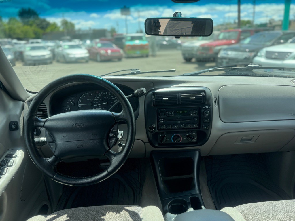 1998 Ford Explorer Image 11