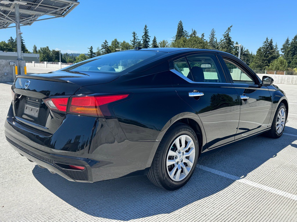 2019 Nissan Altima Image 4
