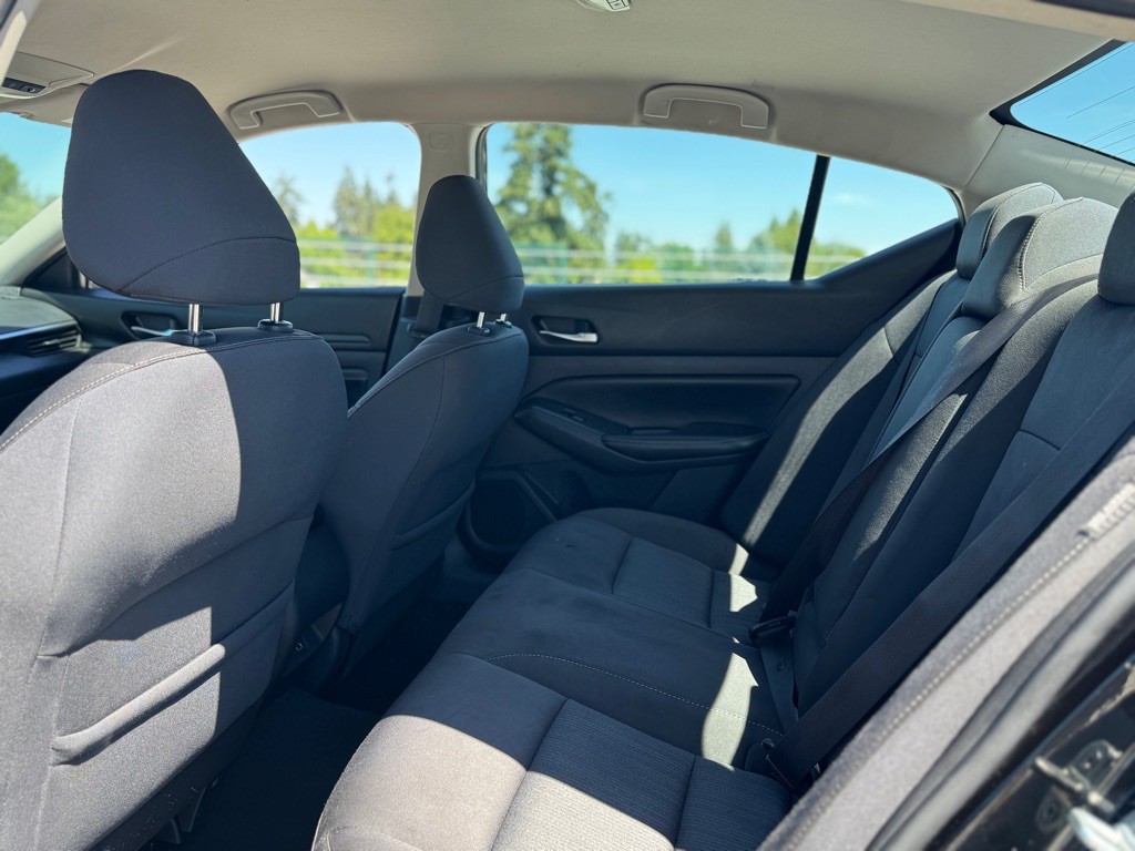 2019 Nissan Altima Image 8
