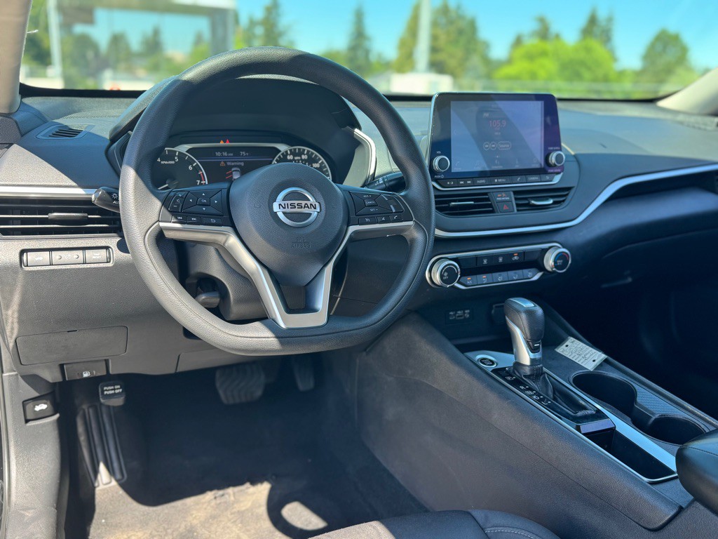 2019 Nissan Altima Image 9
