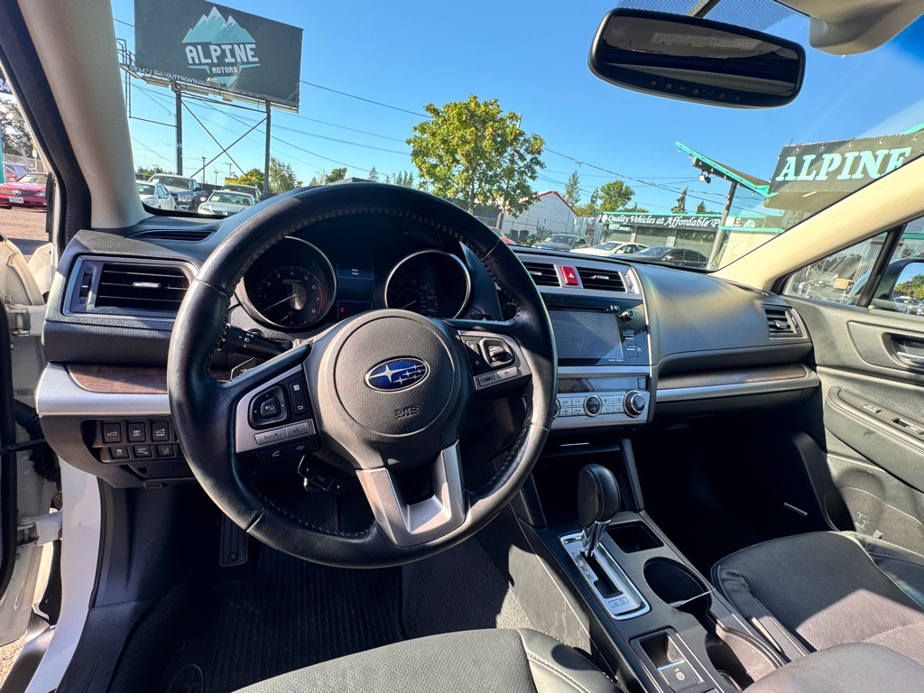 2016 Subaru Outback Image 10