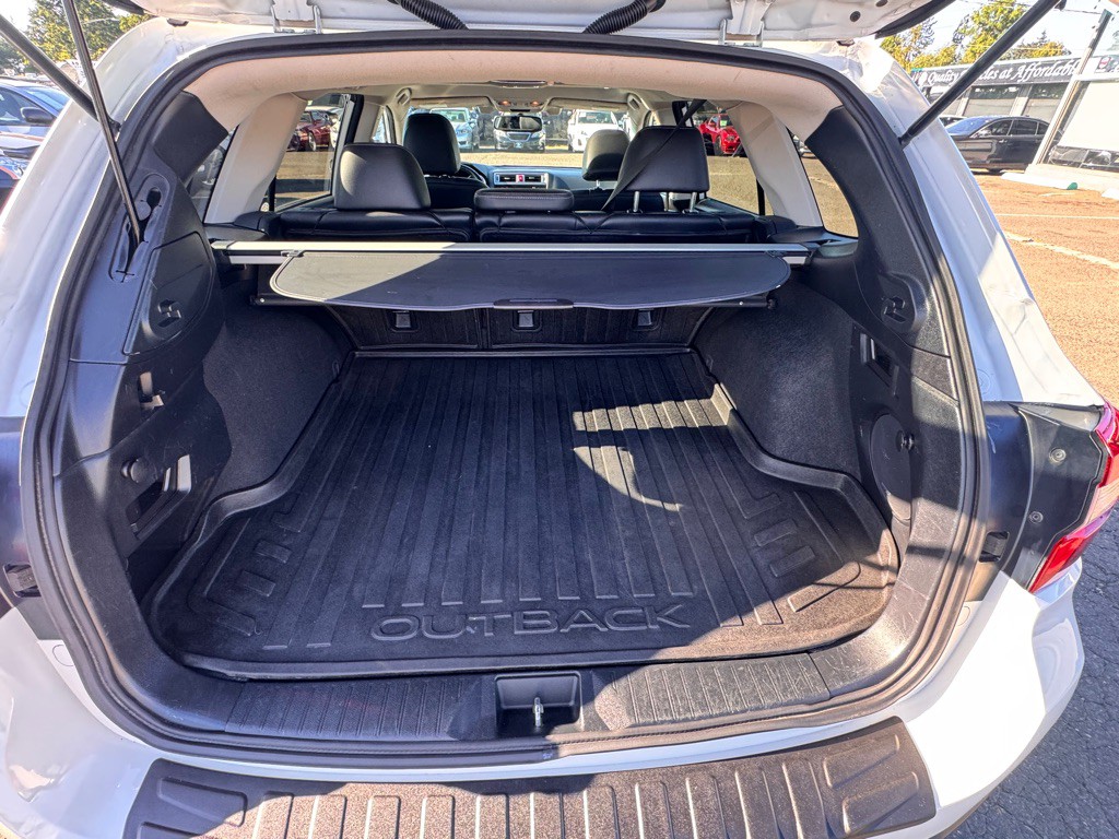 2016 Subaru Outback Image 14
