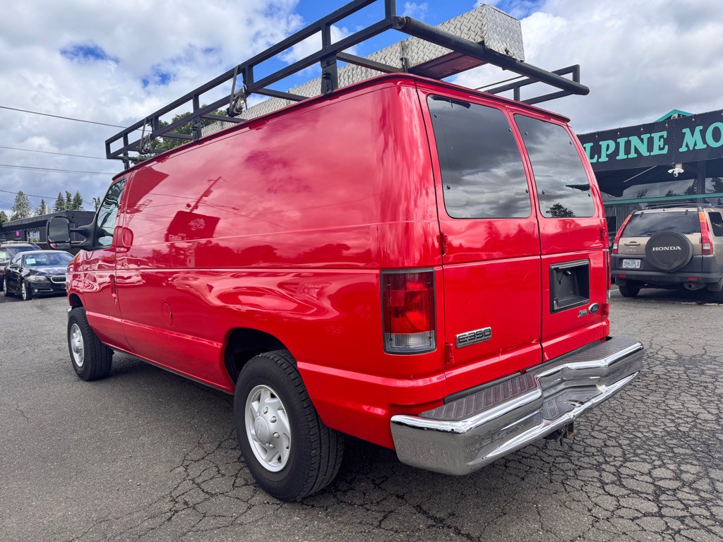 2010 Ford Econoline Image 3