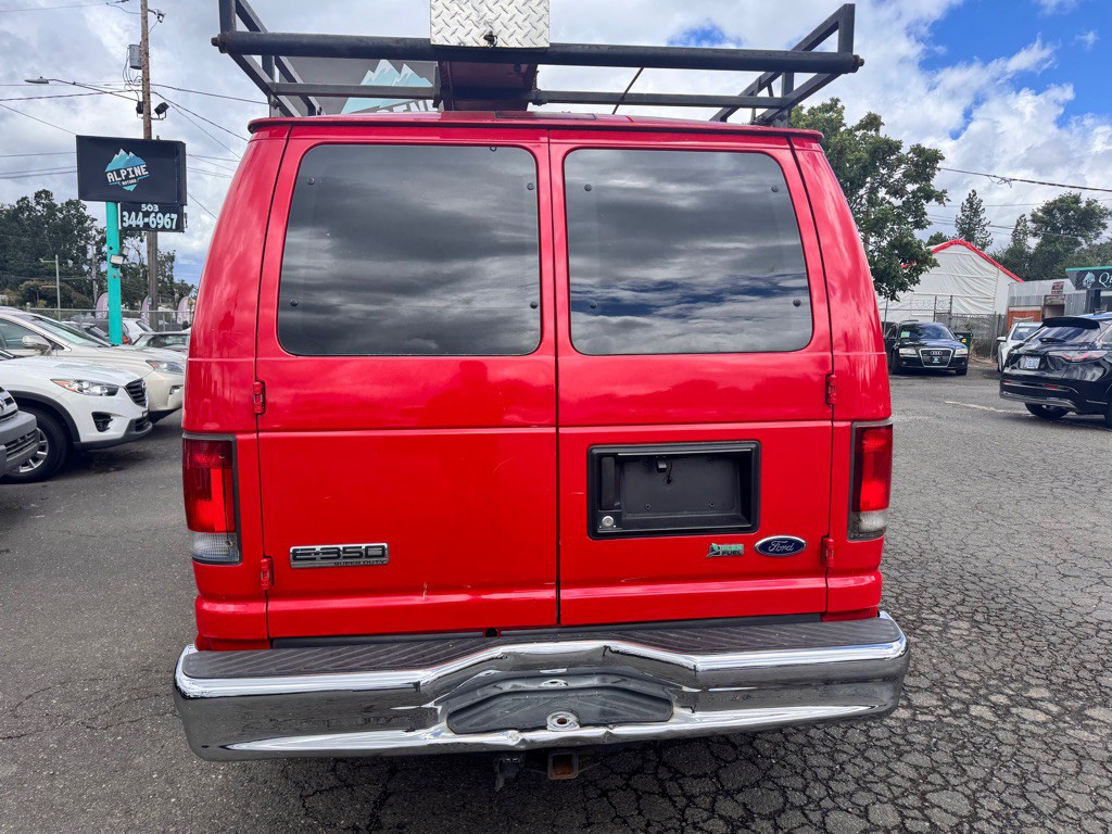 2010 Ford Econoline Image 4