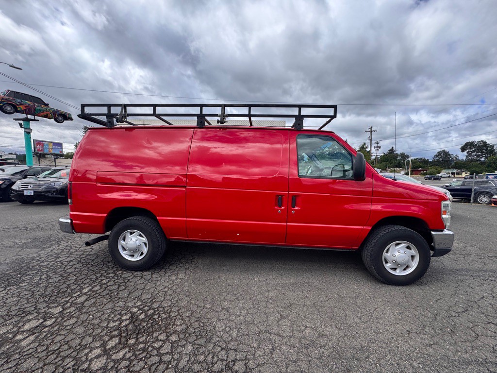 2010 Ford Econoline Image 6