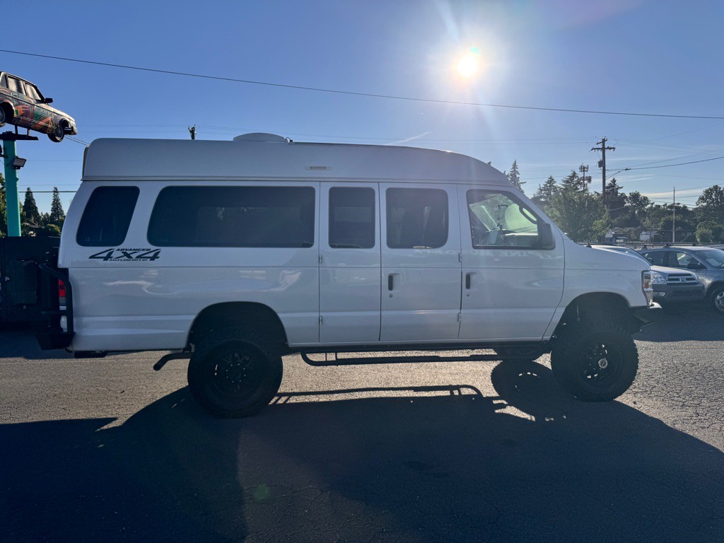 2009 Ford Econoline Image 6