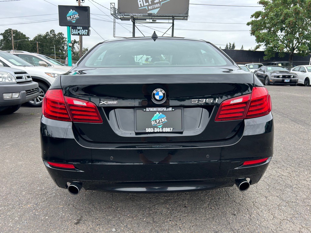 2016 BMW 5 Series Image 3