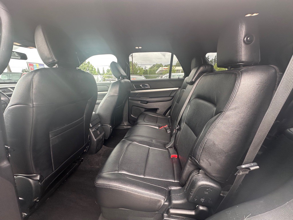 2019 Ford Explorer Image 8