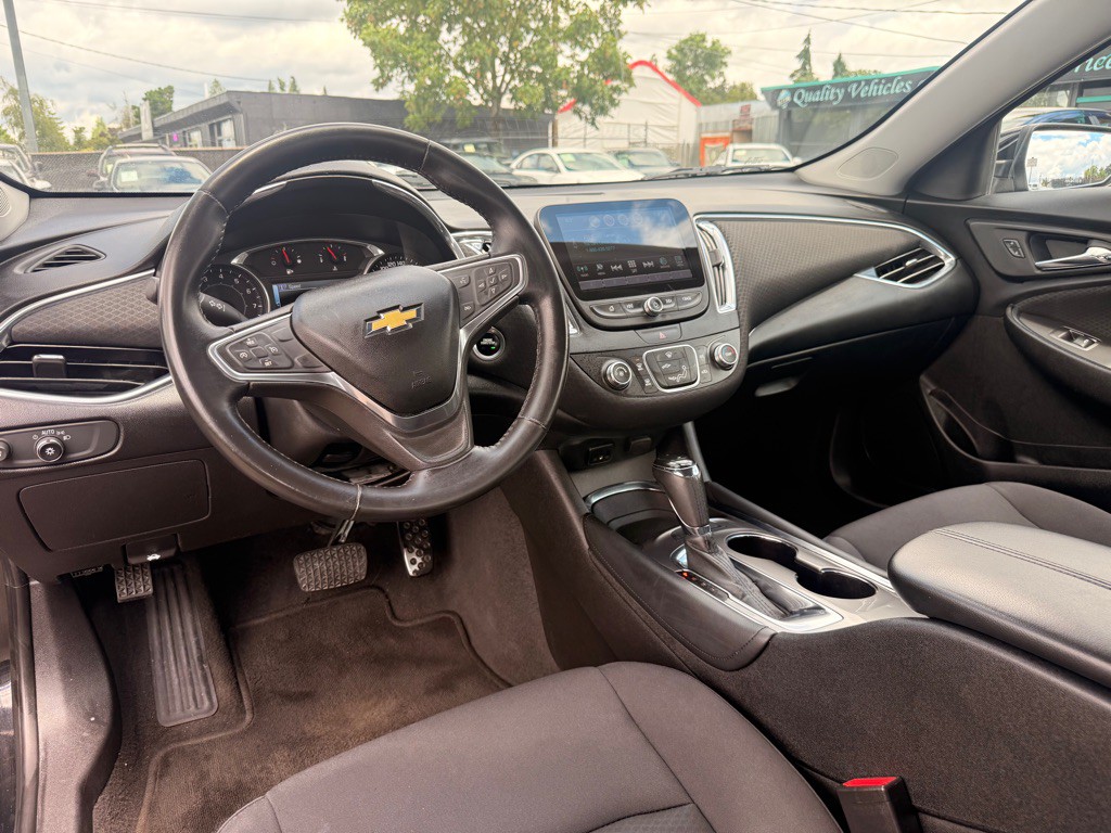 2017 Chevrolet Malibu Image 7