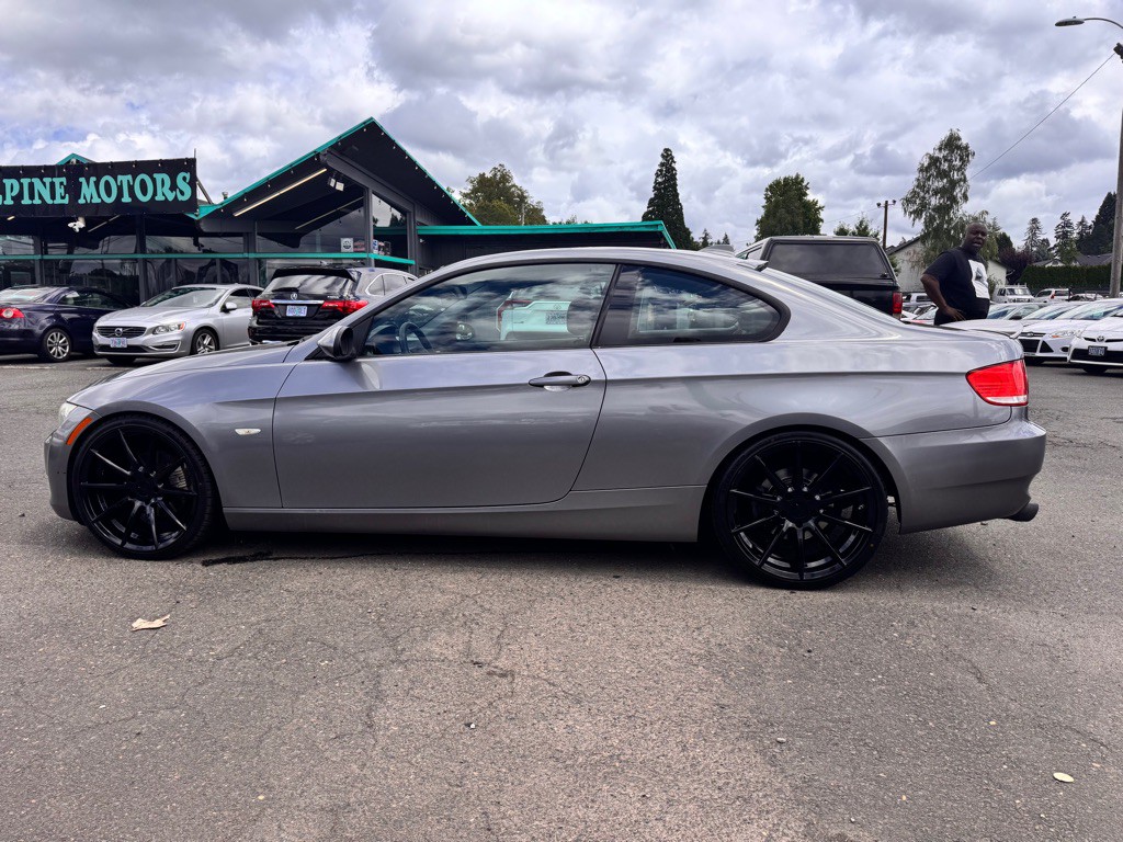 2007 BMW 3 Series Image 2