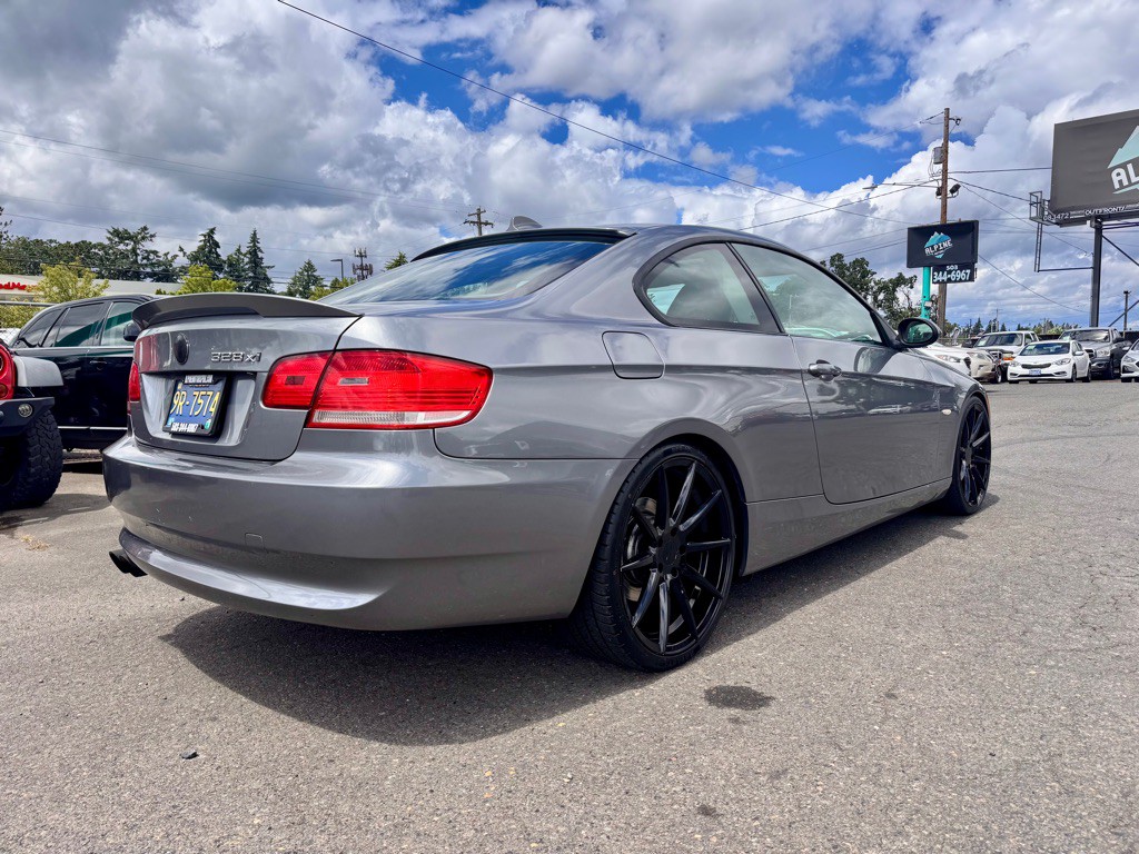 2007 BMW 3 Series Image 4
