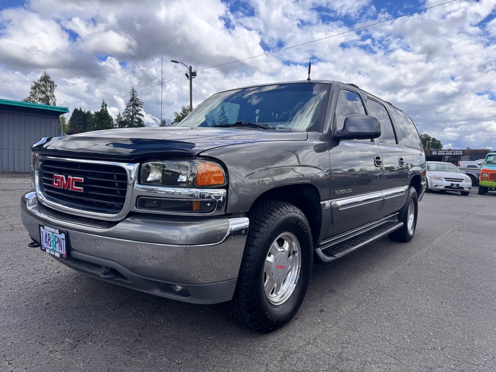 2002 GMC Yukon Image 1