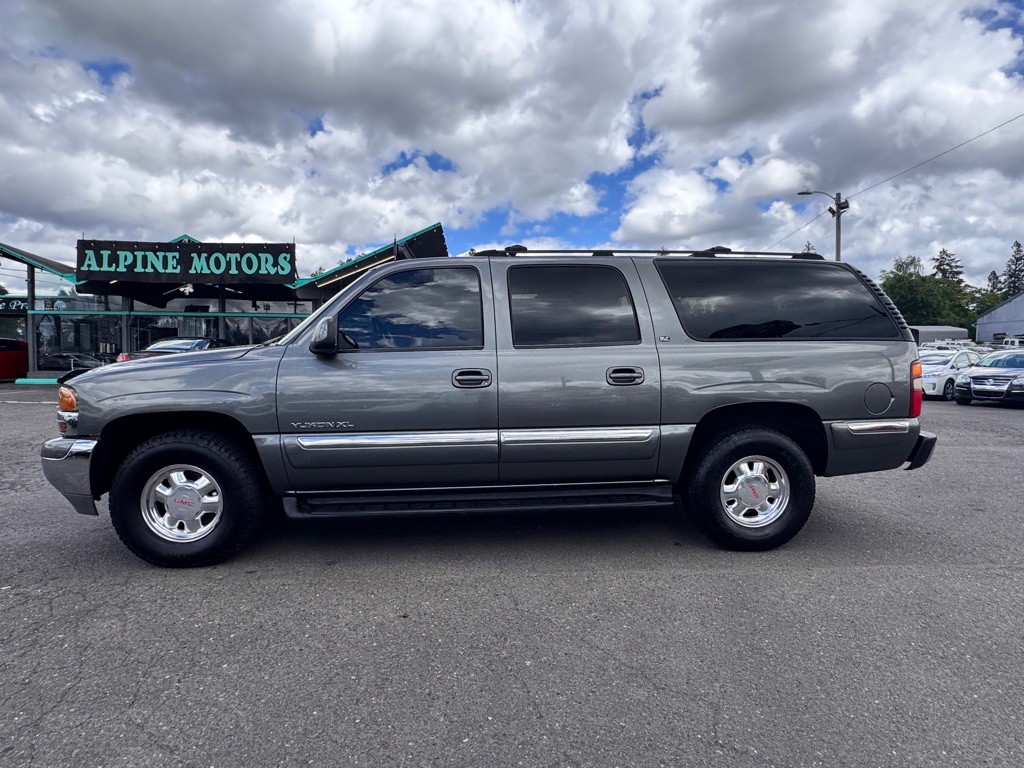 2002 GMC Yukon Image 2