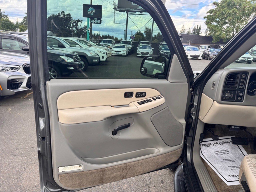 2002 GMC Yukon Image 9