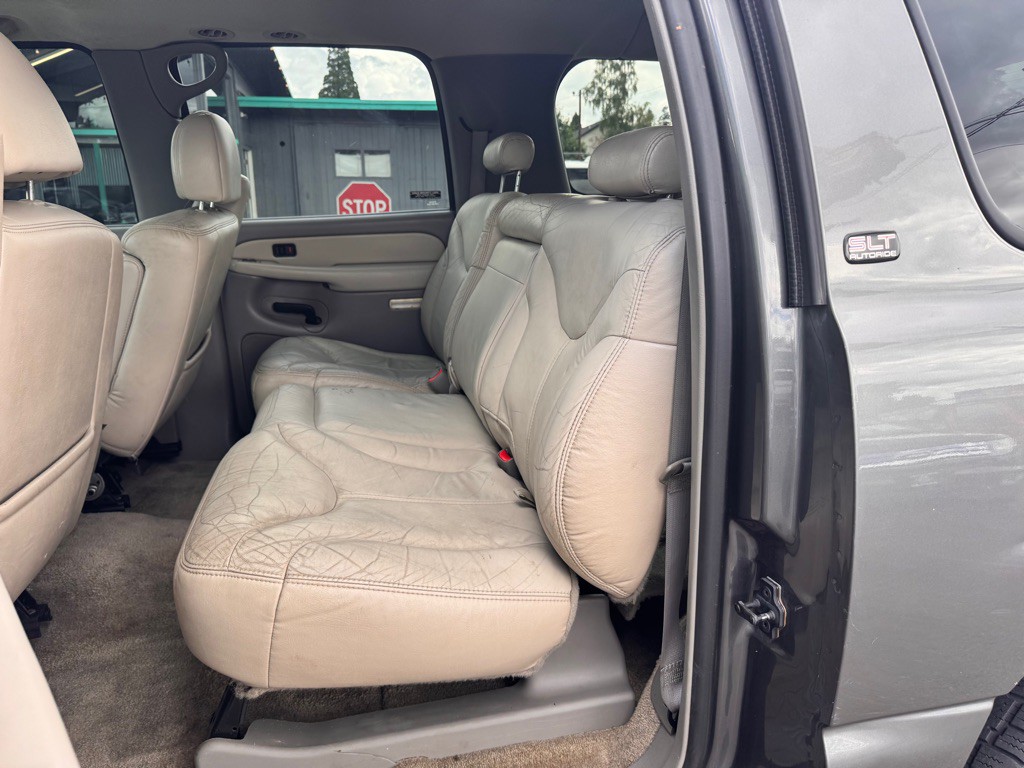 2002 GMC Yukon Image 11