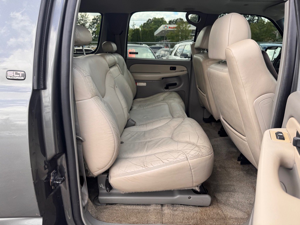 2002 GMC Yukon Image 13