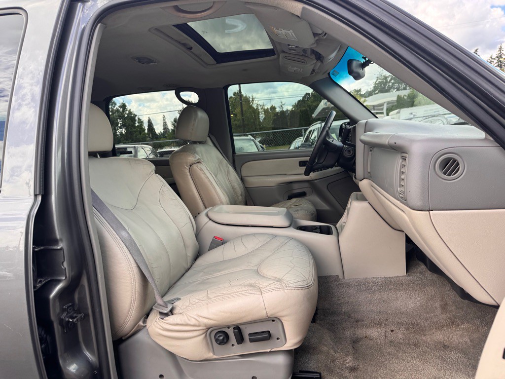 2002 GMC Yukon Image 14