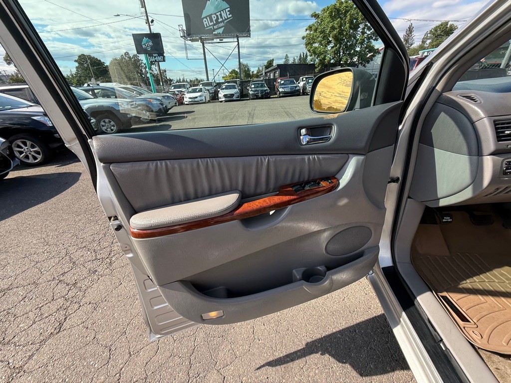 2005 Toyota Sienna Image 11
