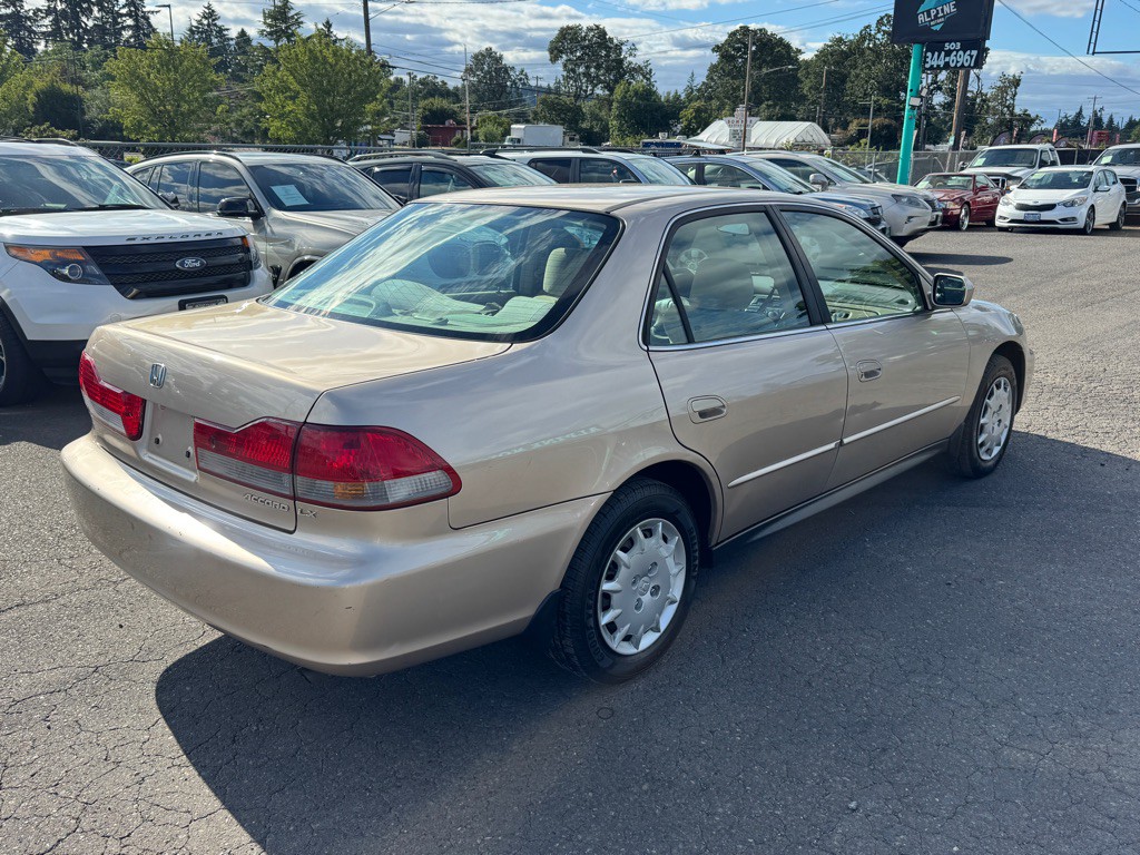 2002 Honda Accord Image 4