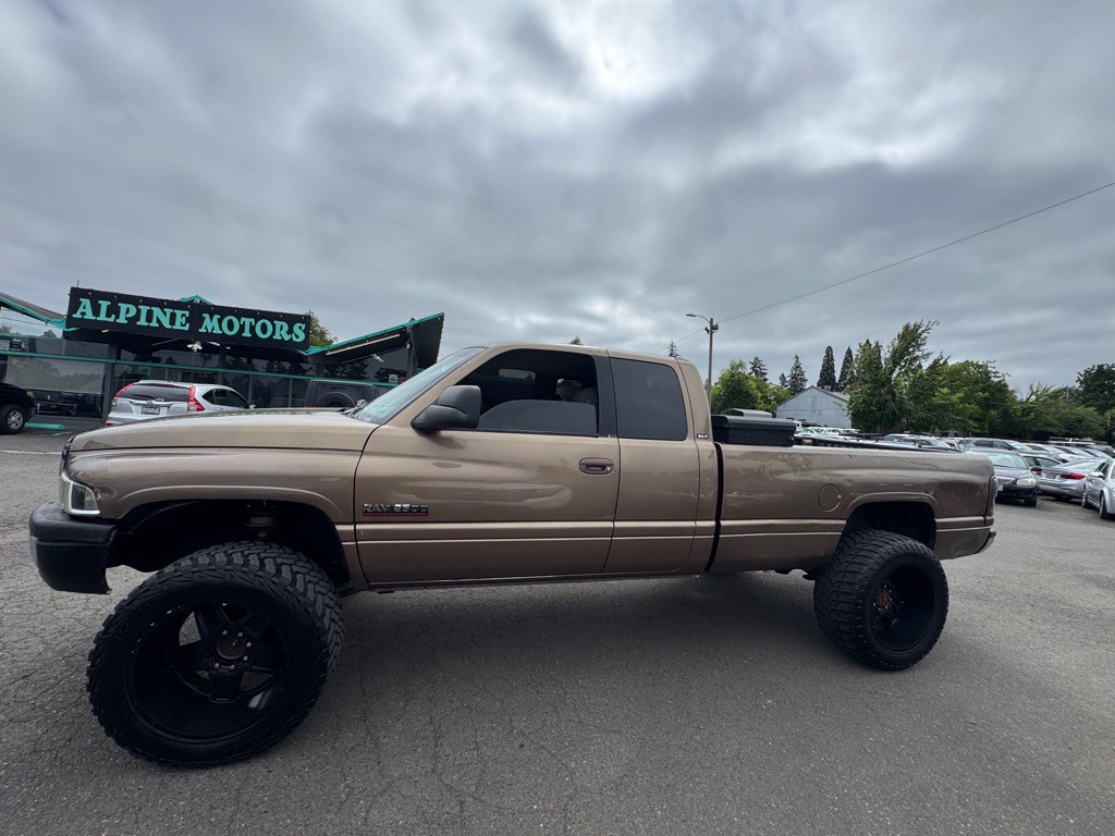 2001 Dodge Ram 2500 Image 2
