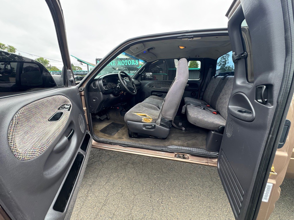 2001 Dodge Ram 2500 Image 9