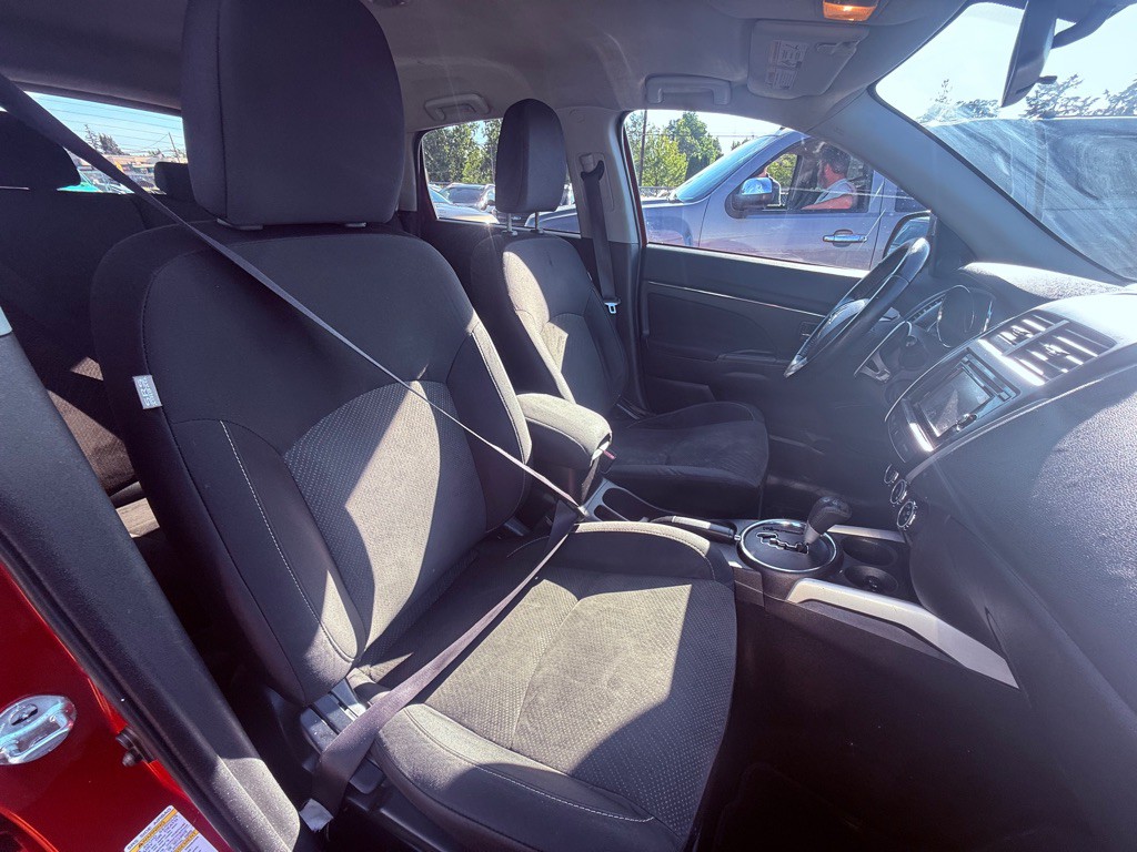 2014 Mitsubishi Outlander Image 15