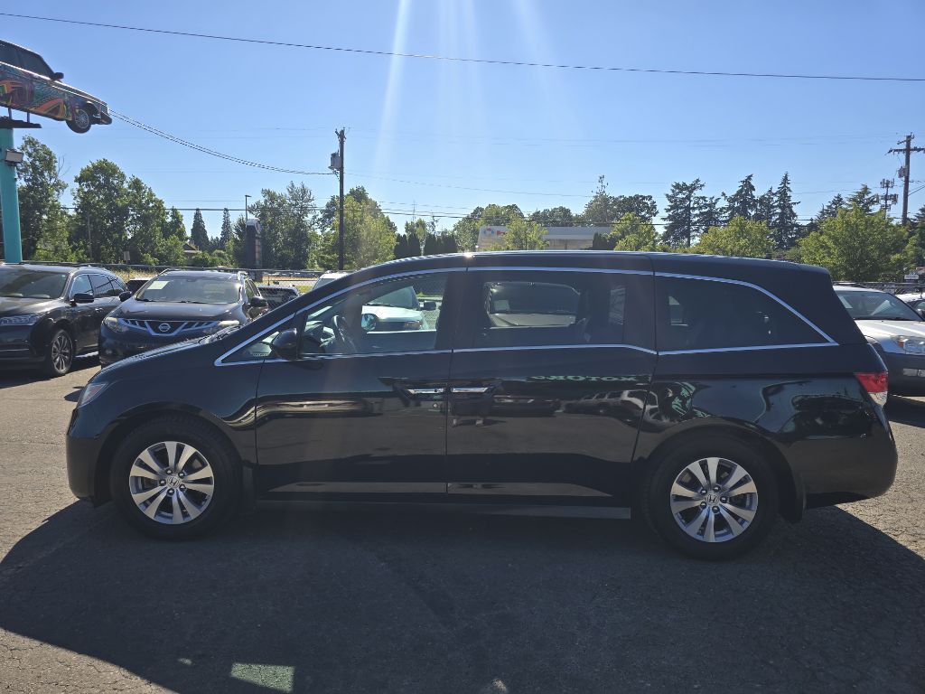 2015 Honda Odyssey Image 2