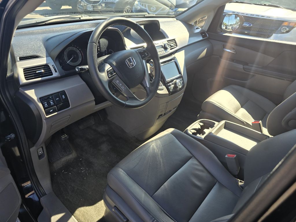 2015 Honda Odyssey Image 9
