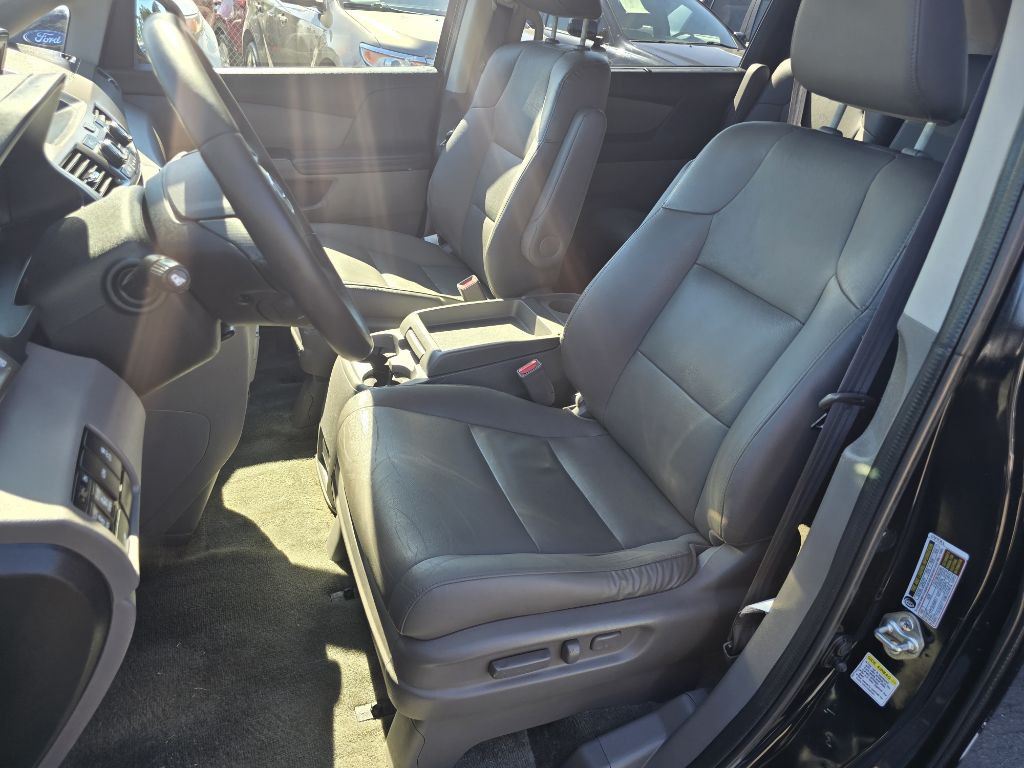 2015 Honda Odyssey Image 10