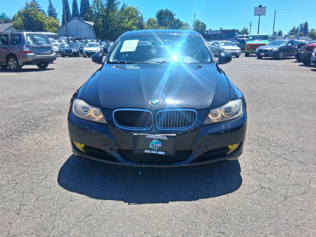 2011 BMW 3 Series Image 5