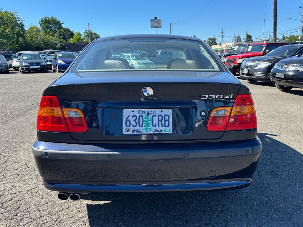 2002 BMW 3 Series Image 3
