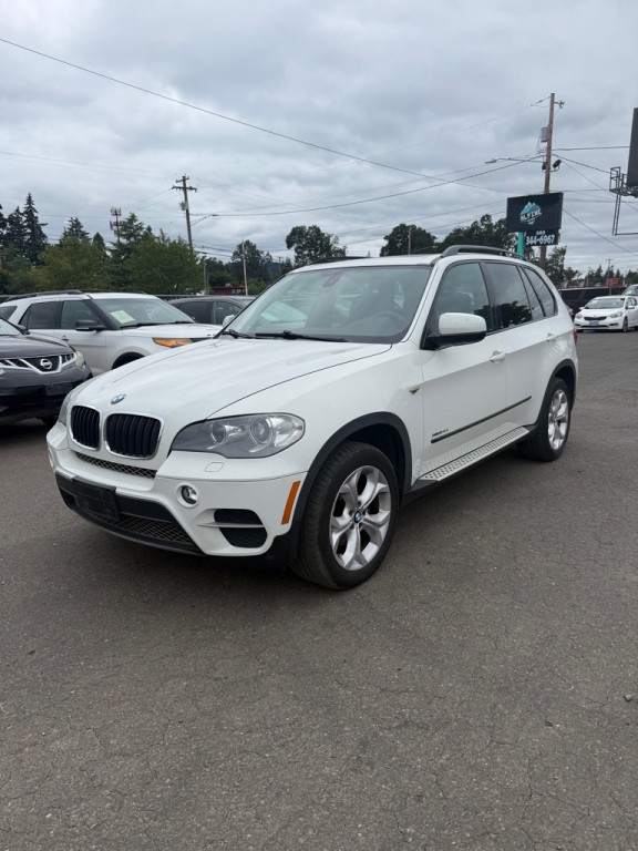 2013 BMW X5 Image 1