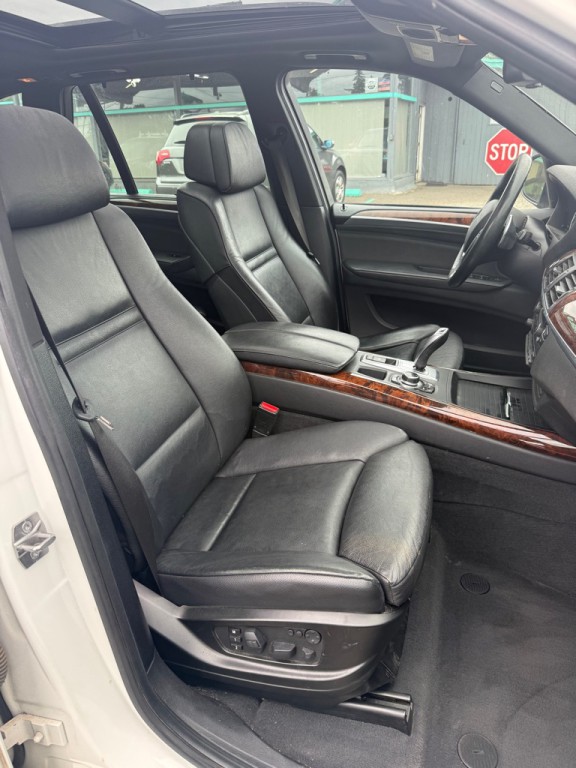 2013 BMW X5 Image 12