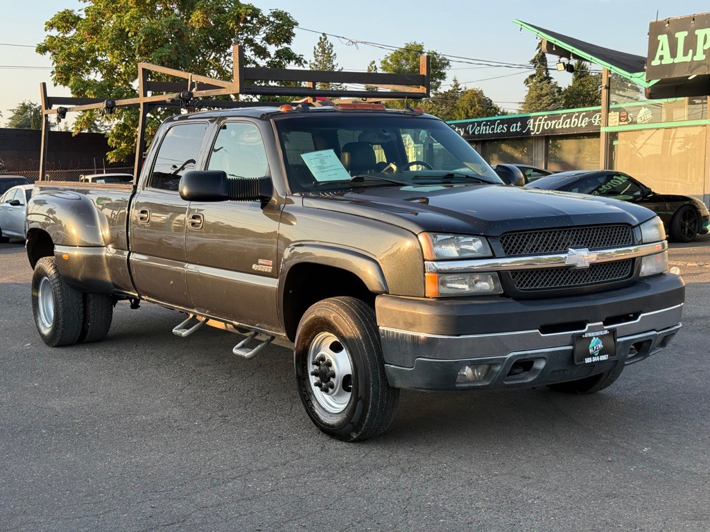 2004 Chevrolet Silverado 1500 Image 2
