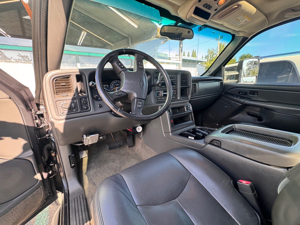 2005 Chevrolet Silverado 1500 Image 8